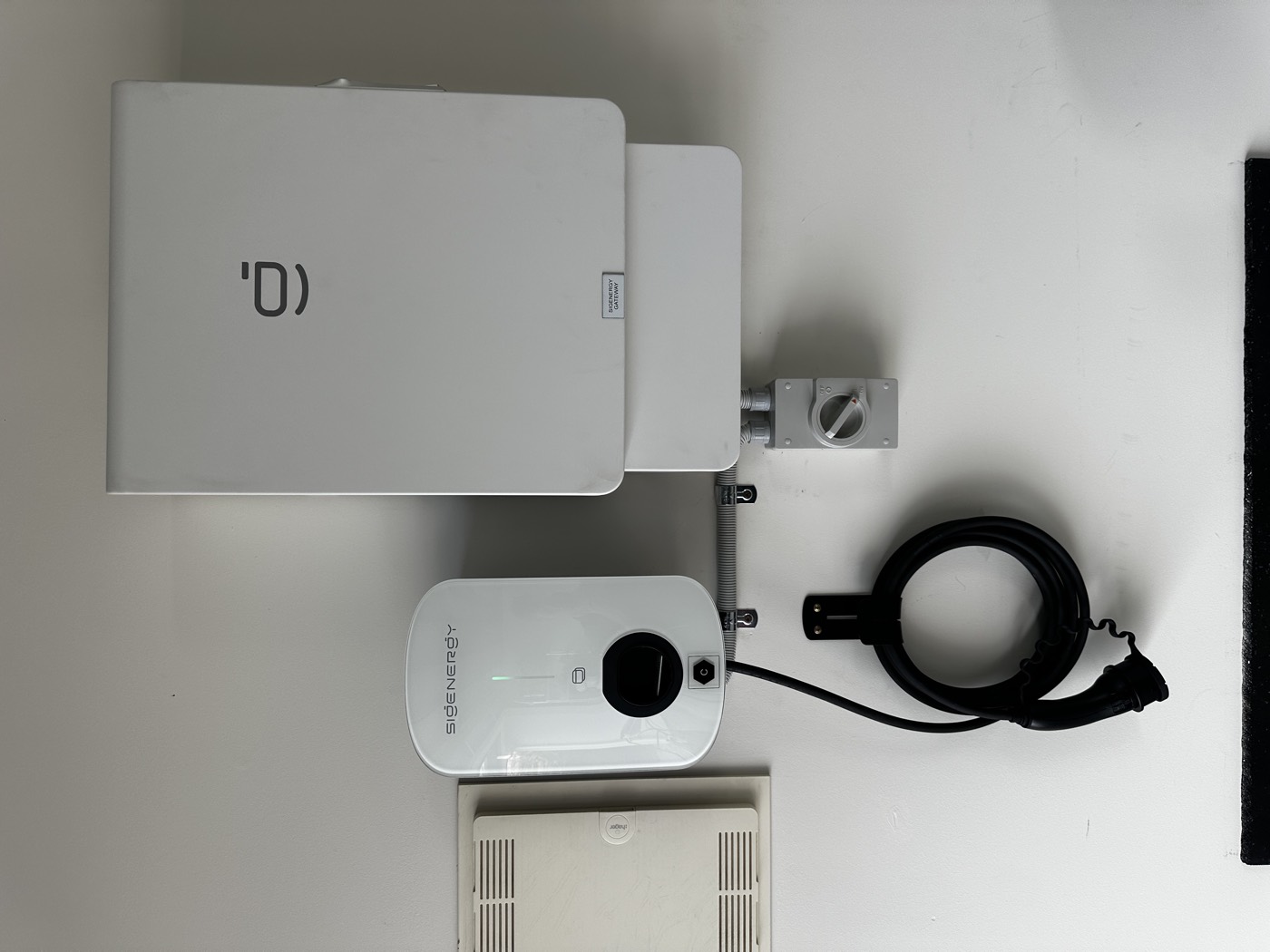 Servicing and maintenance of an EV charging unit